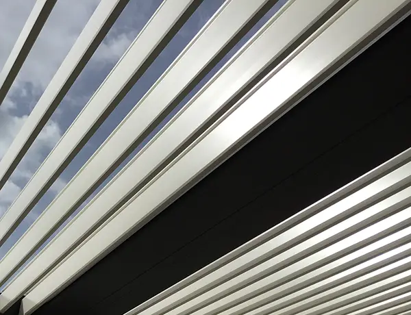 pergola-bioclimatique-alu-escrive-menuiserie